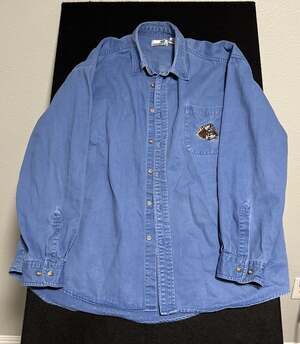 Natural Wonders XL Wolf’s Decal Light Blue Shirt Button Up Heavy